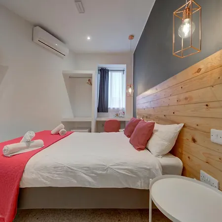 Caro Boutique Guest House San Gwann Exterior photo